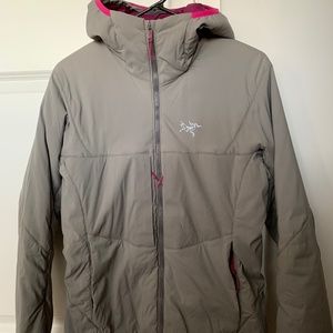 Arct'teryx Women's Proton AR Hooded Jacket